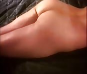 Lo enseña todo delante de la cámara