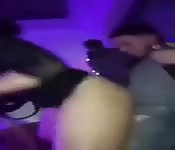 Putonas montan fiesta salida