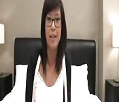 Puta asiática de 18 años necesita divertirse