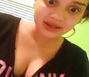 Fotos con una preciosa jovencita latina