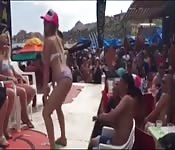 Competición de menear culetes